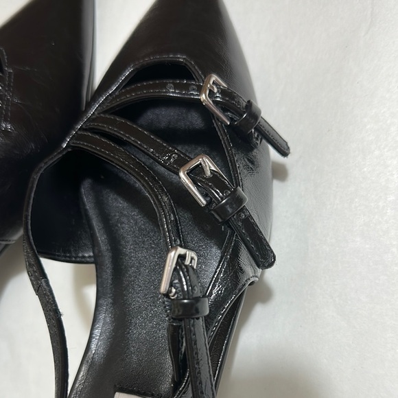 Steve Madden Black Heels with Elegant Straps - Picture 3 of 7